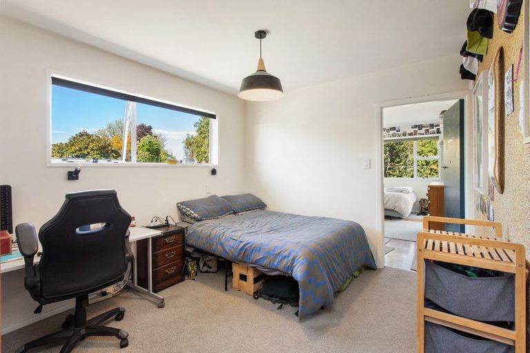 Photo of property in 19 Carruthers Street, Ilam, Christchurch, 8041