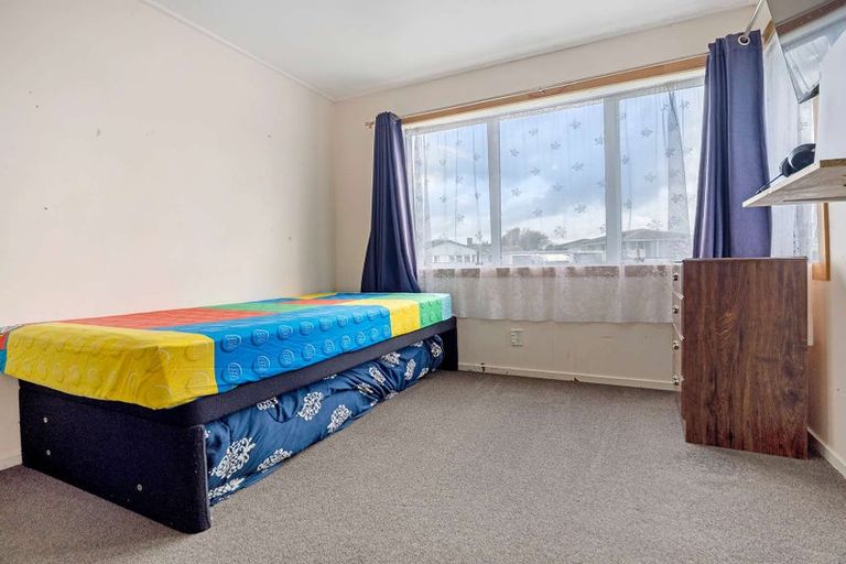 Photo of property in 3 Totara Street, Waiuku, 2123