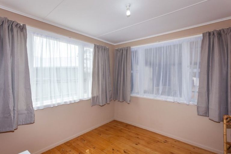 Photo of property in 136 Kiwi Road, Whangamata, 3620
