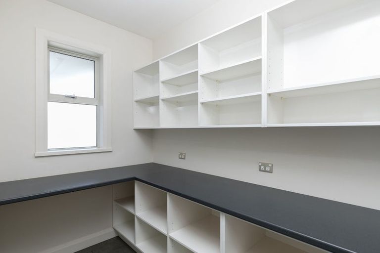Photo of property in 155 Arataki Road, Havelock North, 4130