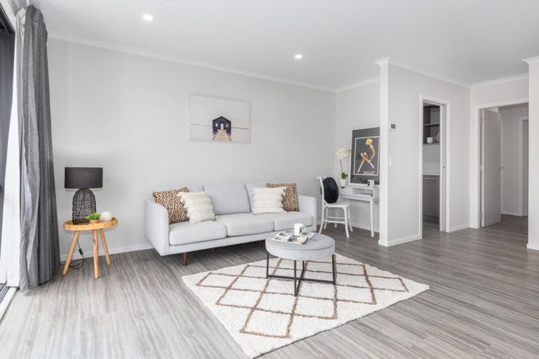 Photo of property in 22 Queen Charlotte Drive, Aotea, Porirua, 5024