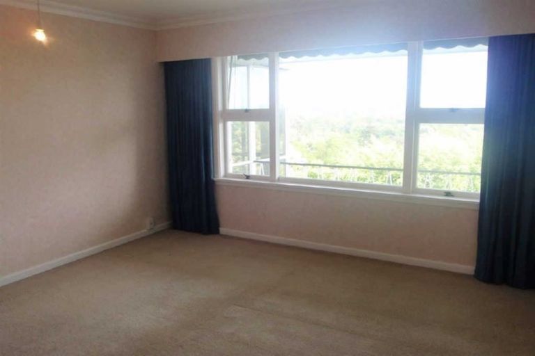 Photo of property in 15 Karitane Drive, Cashmere, Christchurch, 8022