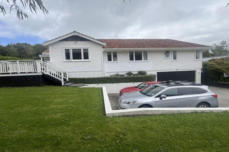 Photo of property in 47 Churchouse Road, Greenhithe, Auckland, 0632