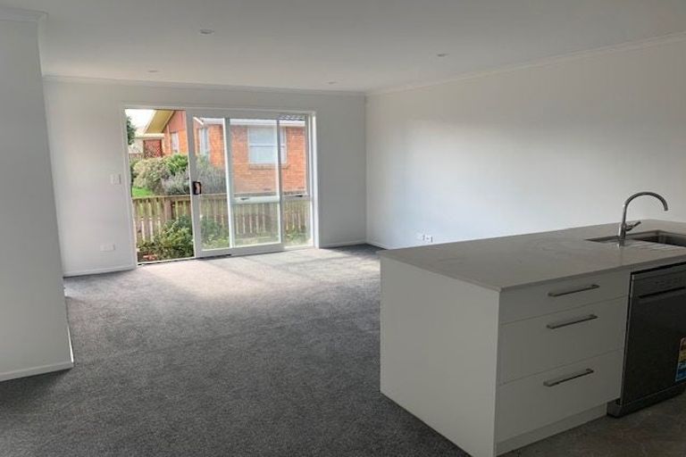 Photo of property in 4d Hamilton Road, Cambridge, 3434