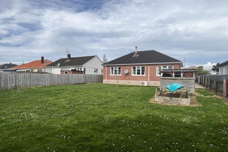 Photo of property in 111 Rangiora Avenue, Roslyn, Palmerston North, 4414