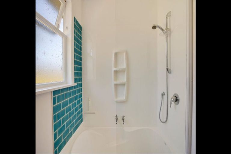 Photo of property in 55 Teoti Street, Paraparaumu Beach, Paraparaumu, 5032