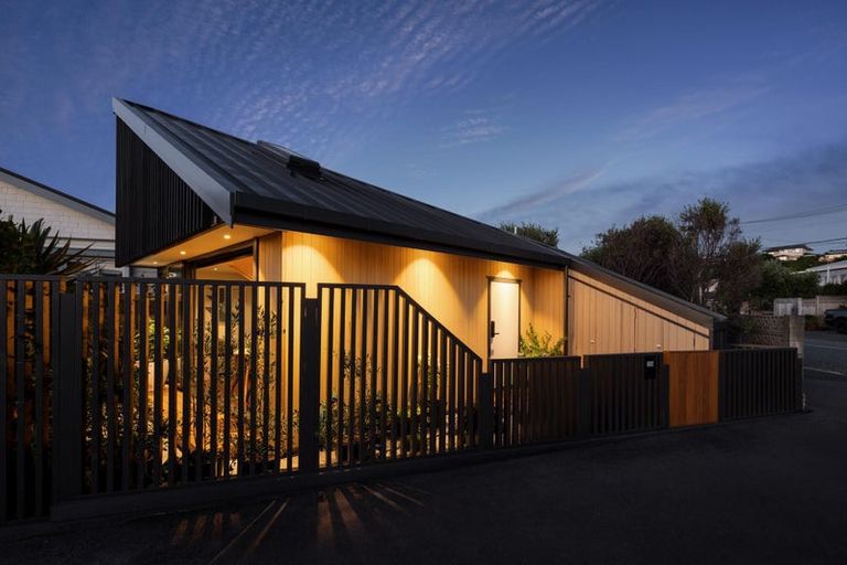 Photo of property in 17a Fife Lane, Miramar, Wellington, 6022