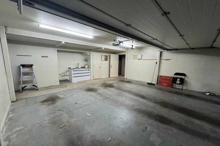 Photo of property in 1/5 Princes Street, Northcote Point, Auckland, 0627