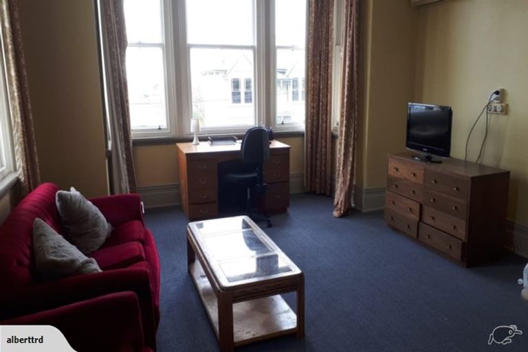 Photo of property in 60 Royal Terrace, Dunedin Central, Dunedin, 9016