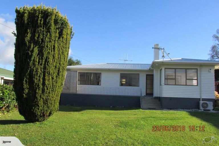 Photo of property in 8a Ford Avenue, Te Kamo, Kamo, 0112