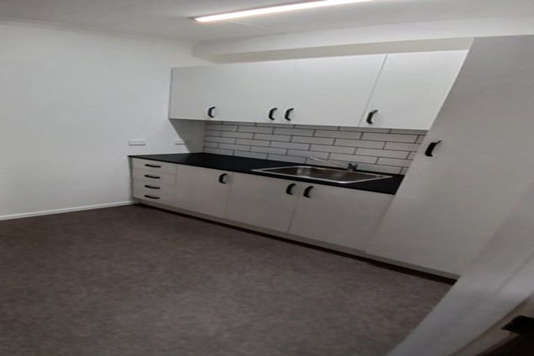 Photo of property in 130 Smart Road, Glen Avon, New Plymouth, 4372