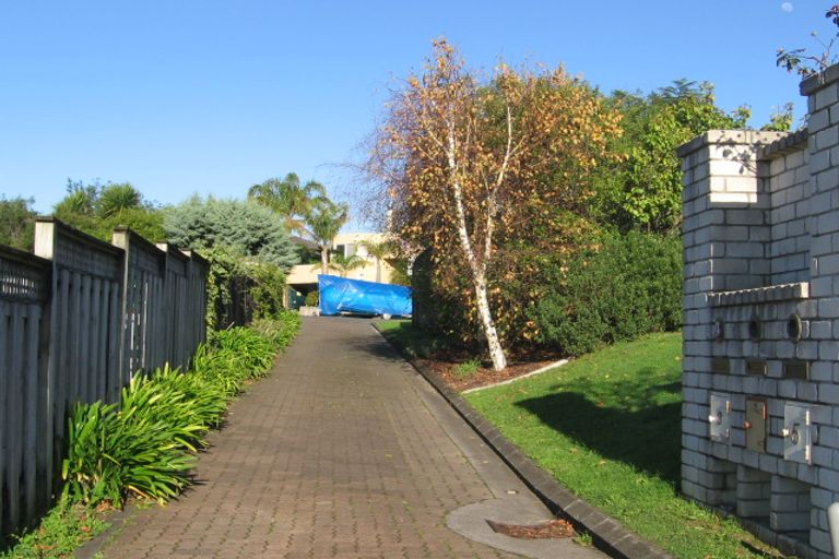 Photo of property in 7 Marguerita Place, West Harbour, Auckland, 0618