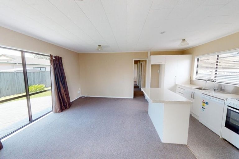 Photo of property in 126 Roberts Line, Kelvin Grove, Palmerston North, 4414