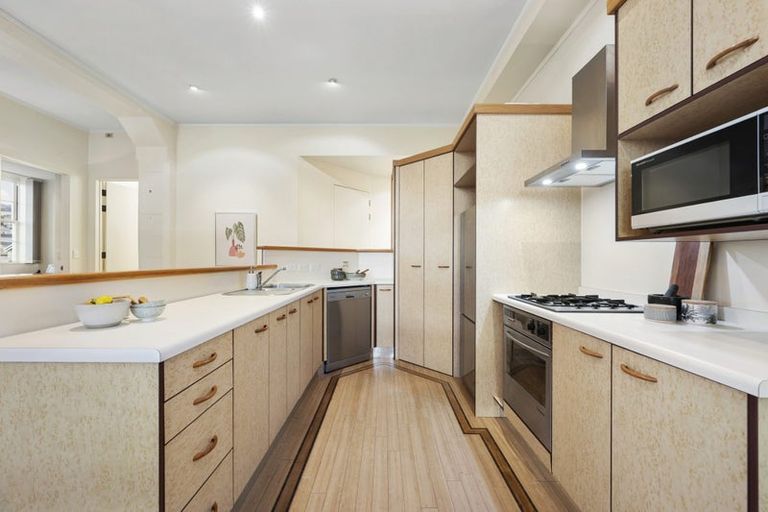 Photo of property in 14/37u Majoribanks Street, Mount Victoria, Wellington, 6011