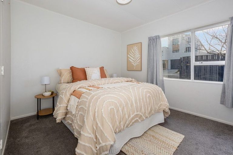 Photo of property in 2 Pascoe Avenue, Paremata, Porirua, 5026