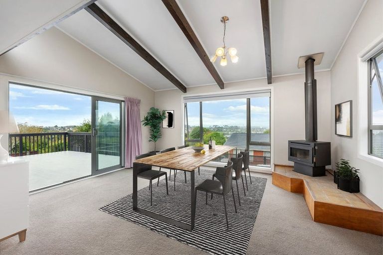 Photo of property in 245 Sunset Road, Sunnynook, Auckland, 0632