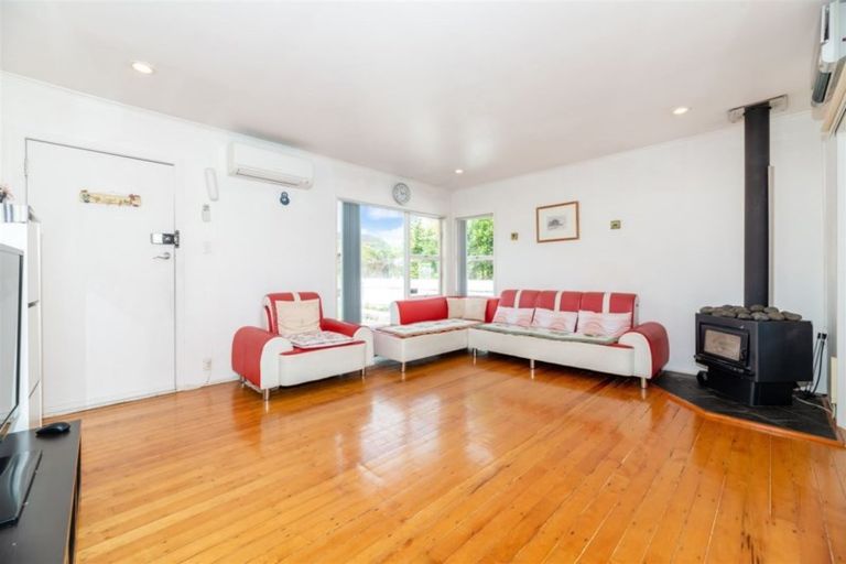 Photo of property in 29 Stott Avenue, Birkdale, Auckland, 0626