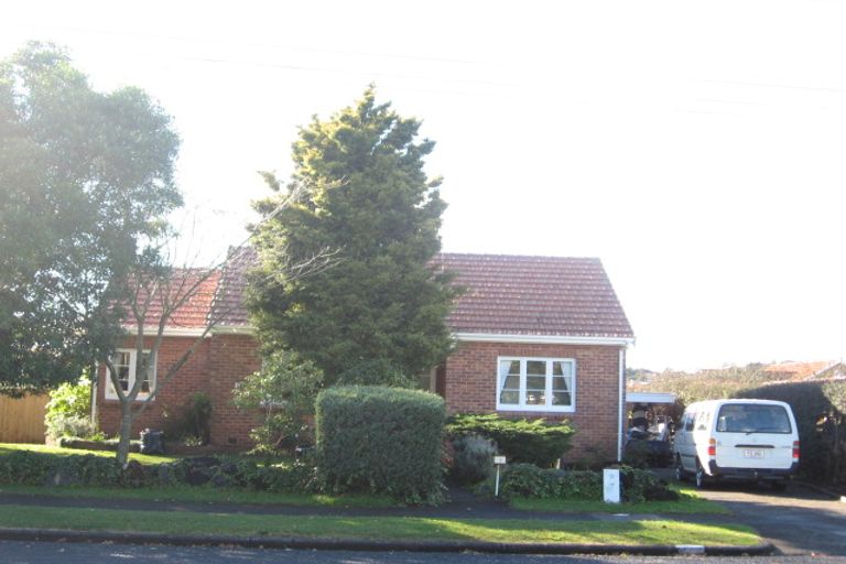Photo of property in 1/3 Sturdee Road, Manurewa, Auckland, 2102