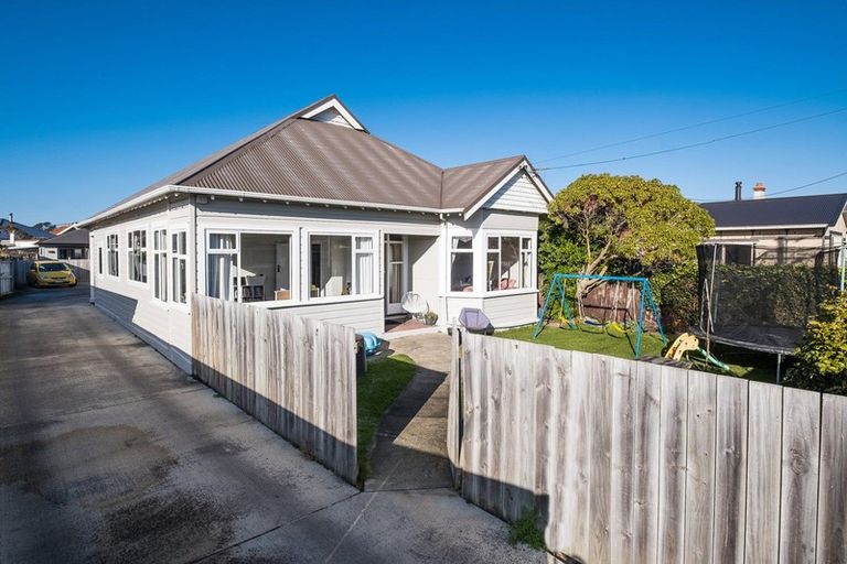 Photo of property in 63a Royal Crescent, Saint Kilda, Dunedin, 9012