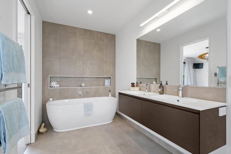 Photo of property in 4 Moemoea Place, Cambridge, 3434