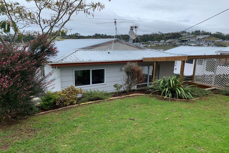Photo of property in 12b Penton Road, Stanmore Bay, Whangaparaoa, 0932