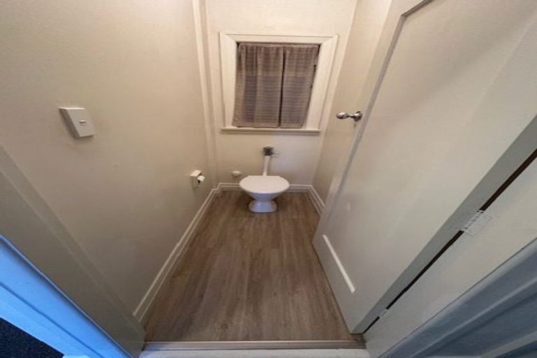 Photo of property in Elms Court Flats, 8/367 The Terrace, Te Aro, Wellington, 6011