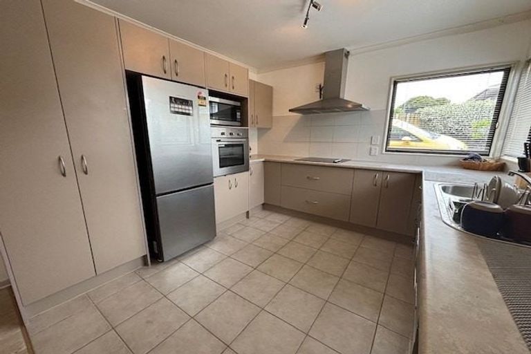 Photo of property in 70a Kayes Road, Pukekohe, 2120