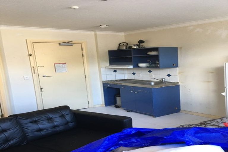 Photo of property in Quest/richard Pearse Apartment, 219u8a Willis Street, Te Aro, Wellington, 6011