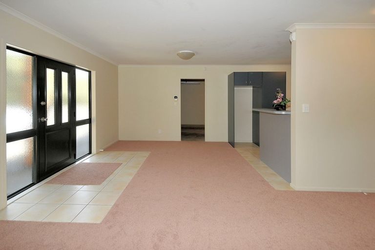 Photo of property in 18 Catrina Avenue, Birkenhead, Auckland, 0626