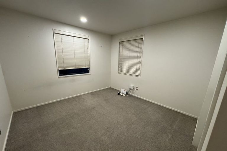 Photo of property in 1/5 Princes Street, Northcote Point, Auckland, 0627