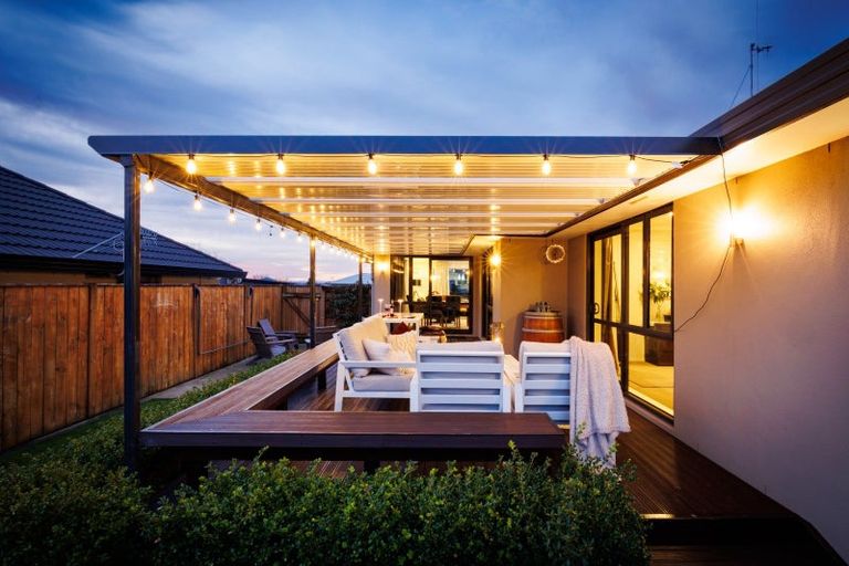 Photo of property in 172 Pacific Drive, Fitzherbert, Palmerston North, 4410