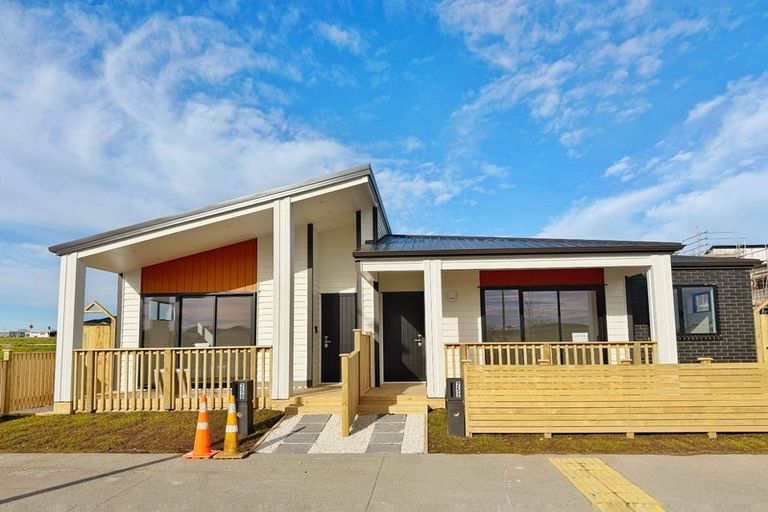 Photo of property in 250 Bremner Road, Karaka, 2578