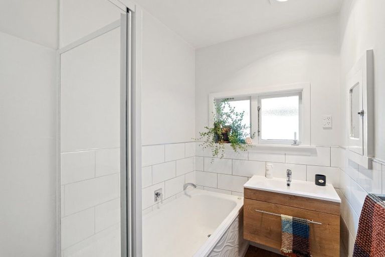 Photo of property in 159 Opawa Road, Hillsborough, Christchurch, 8022