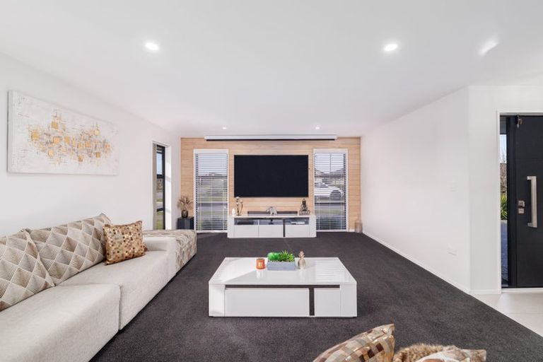 Photo of property in 17 Hollows Lane, Rolleston, 7615