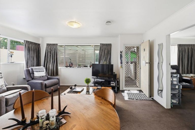 Photo of property in 27a Barron Crescent, Fenton Park, Rotorua, 3010