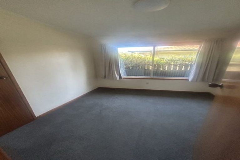 Photo of property in 16 Bale Place, Havelock North, 4130