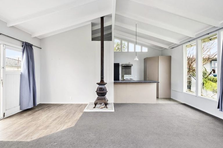 Photo of property in 31 Todman Street, Brooklyn, Wellington, 6021