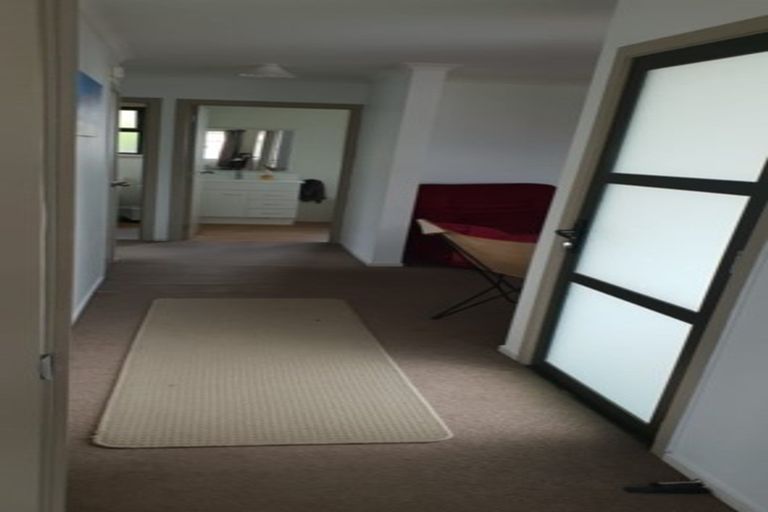 Photo of property in 47 Grove Road, Papakura, 2110