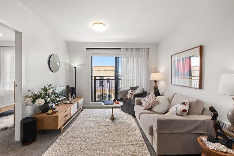 Photo of property in 402/2 Colombo Street, Newtown, Wellington, 6021