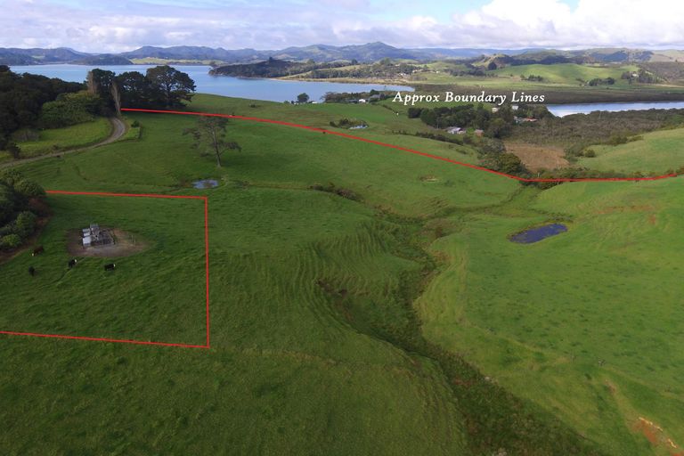 Photo of property in 8 Mills Access Road, Totara North, Kaeo, 0479