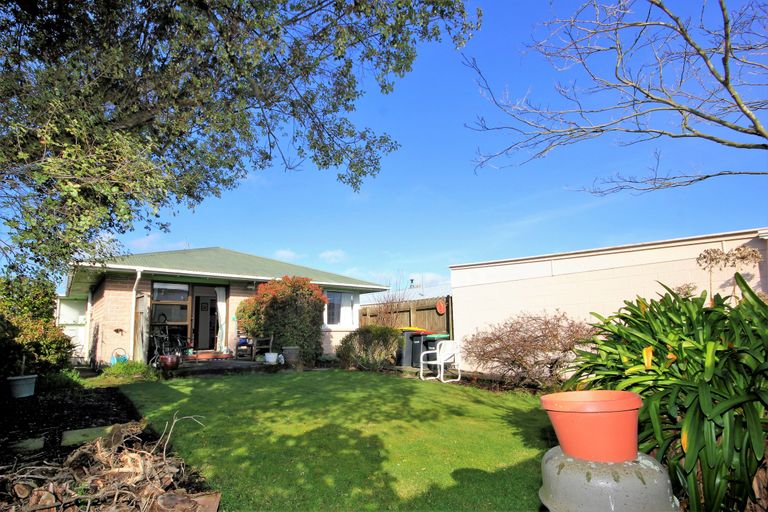 Photo of property in 83 Roberta Drive, Somerfield, Christchurch, 8024