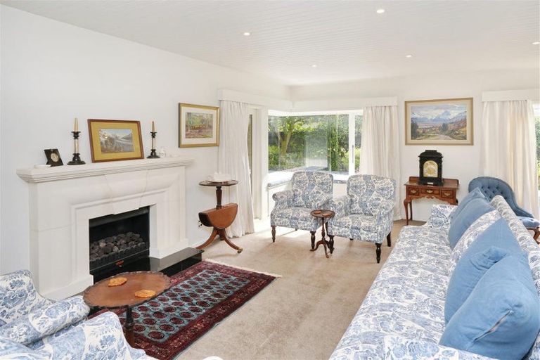 Photo of property in 127 Fendalton Road, Fendalton, Christchurch, 8014