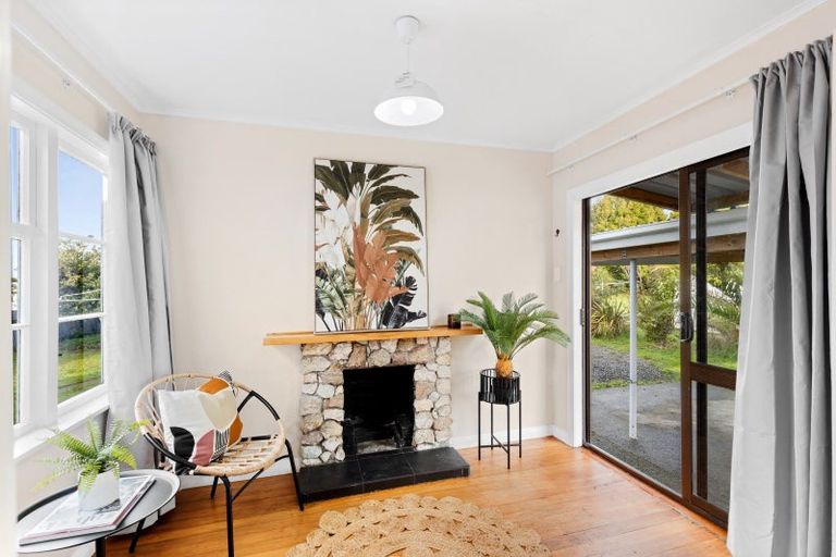 Photo of property in 2 Giesen Road, Feilding, 4702