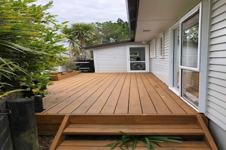 Photo of property in 11 Mangakura Road, Helensville, 0800