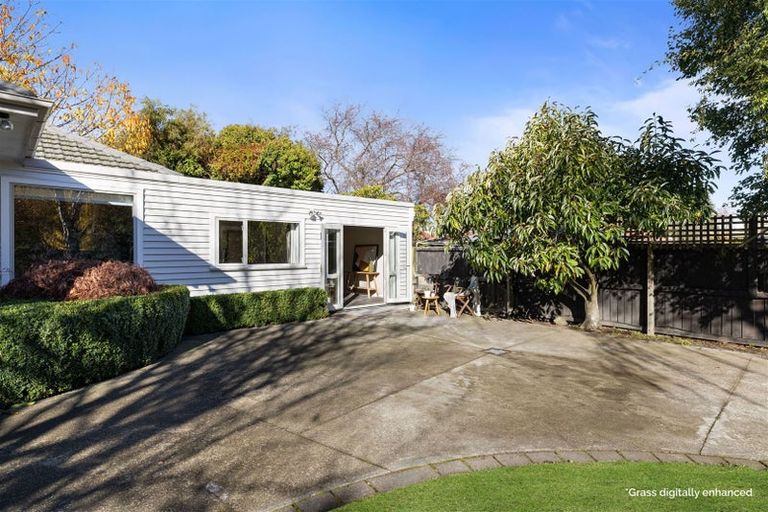 Photo of property in 36 Gregan Crescent, Burnside, Christchurch, 8053