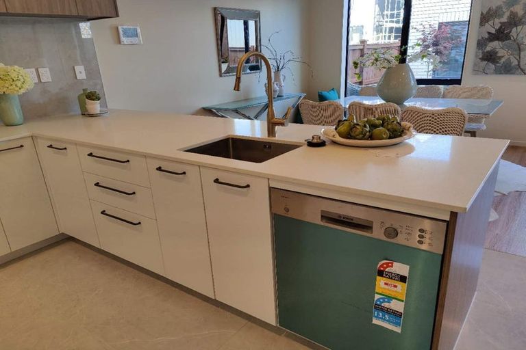 Photo of property in 62 Joshua Carder Drive, Hobsonville, Auckland, 0616