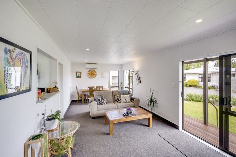 Photo of property in 52 Napier Street, Jervoistown, Napier, 4112