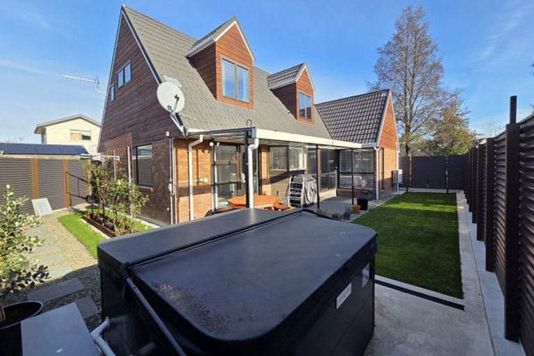 Photo of property in 181 Amberley Avenue, Highbury, Palmerston North, 4412