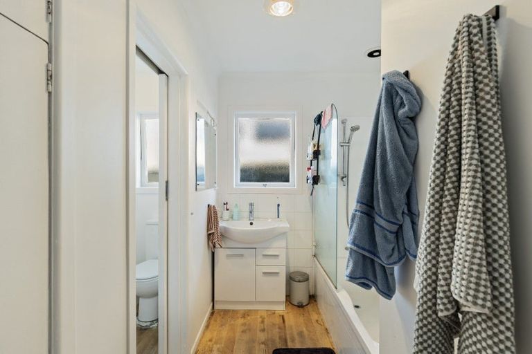 Photo of property in 56a Woodleigh Street, Frankleigh Park, New Plymouth, 4310