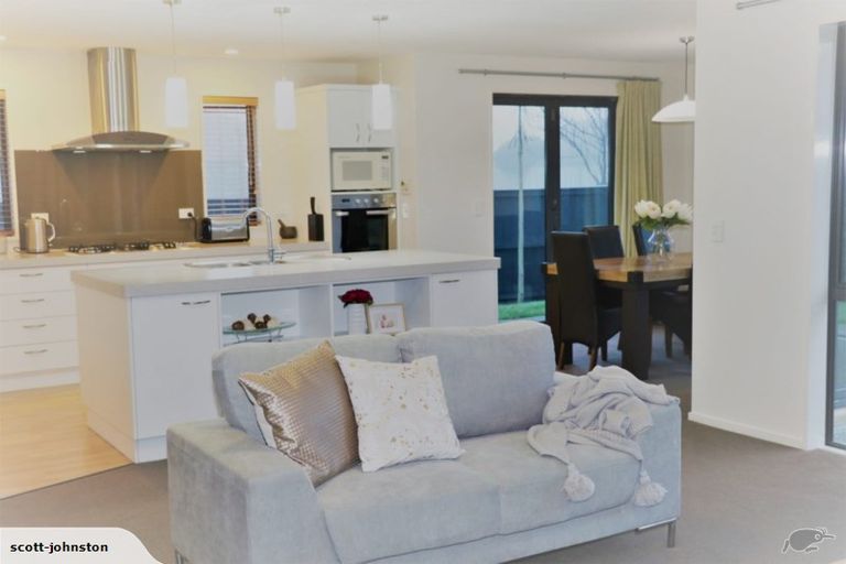 Photo of property in 10 East Ellington Drive, Mairehau, Christchurch, 8052